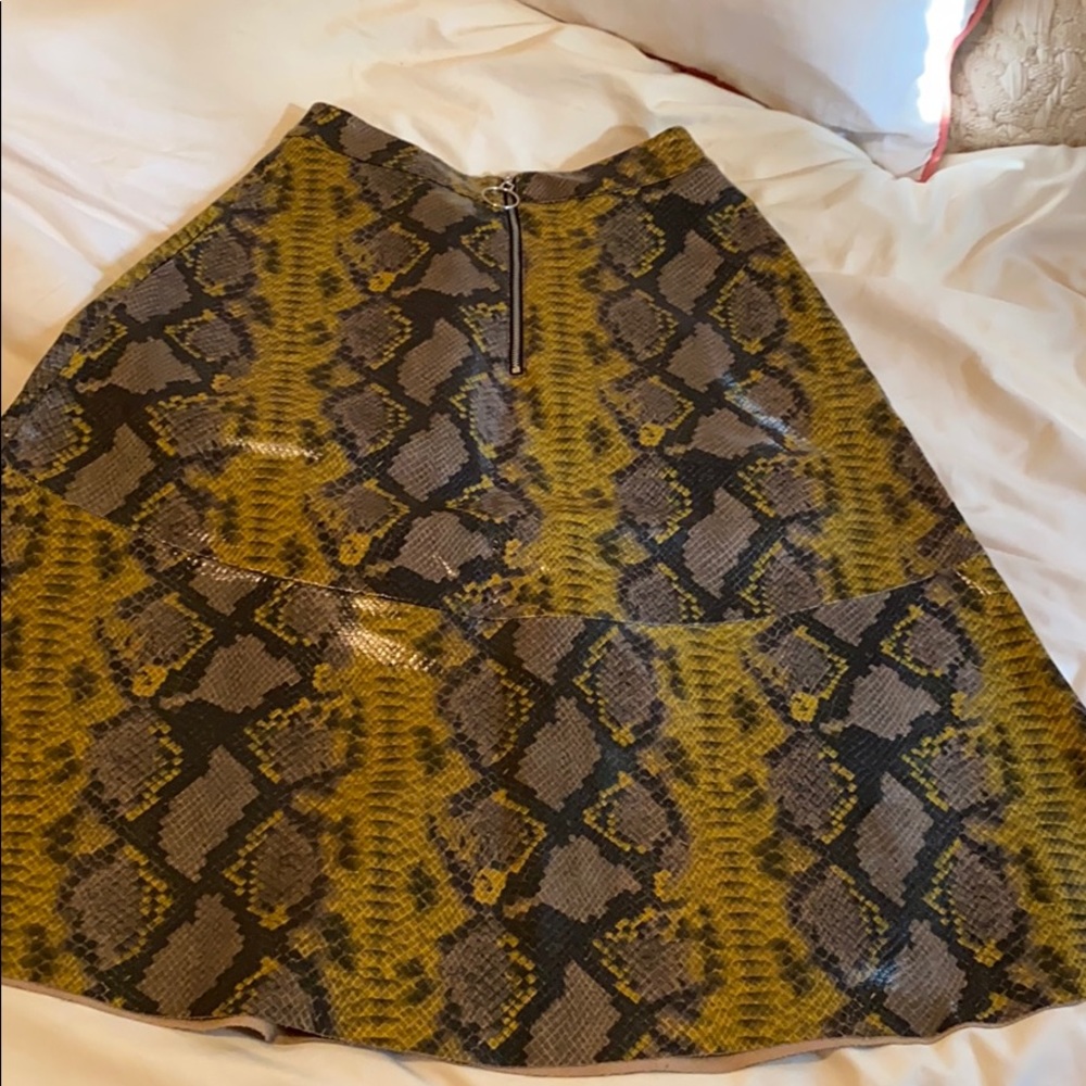 Zara Basic snakeskin midi skirt size small